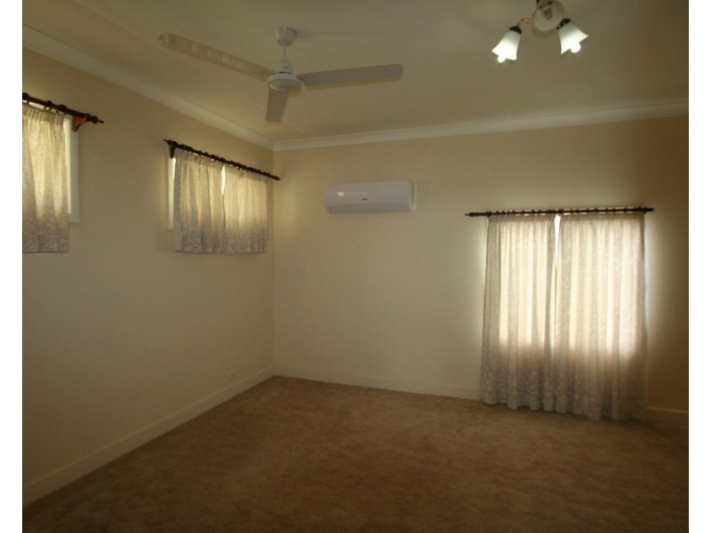 74 William Street, Springsure QLD 4722