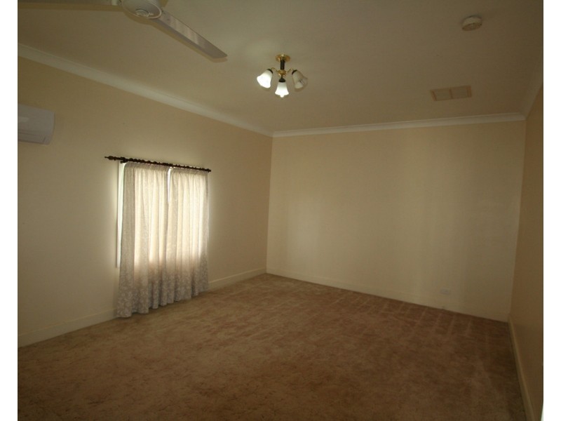 74 William Street, Springsure QLD 4722