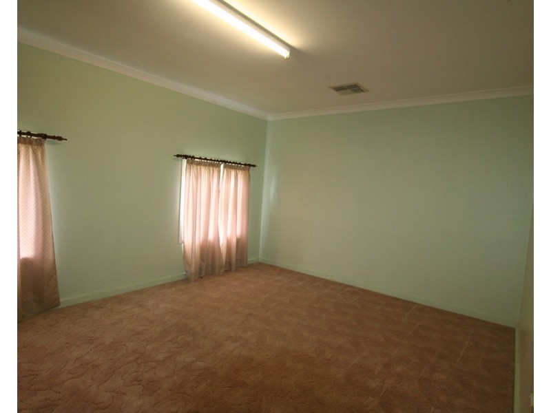 74 William Street, Springsure QLD 4722