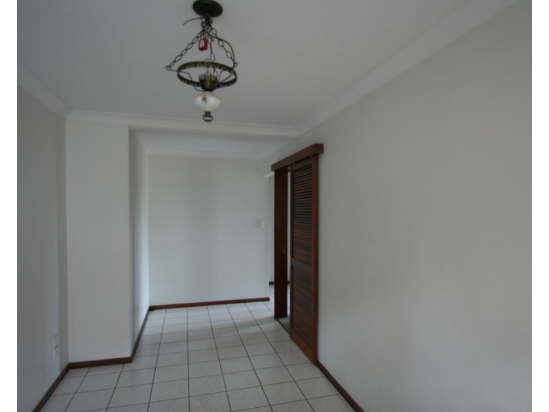 1/21 Opal Street, Emerald QLD 4720