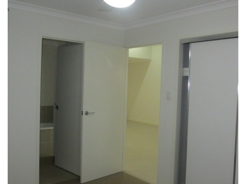 7/8 Hillcrest Street, Emerald QLD 4720