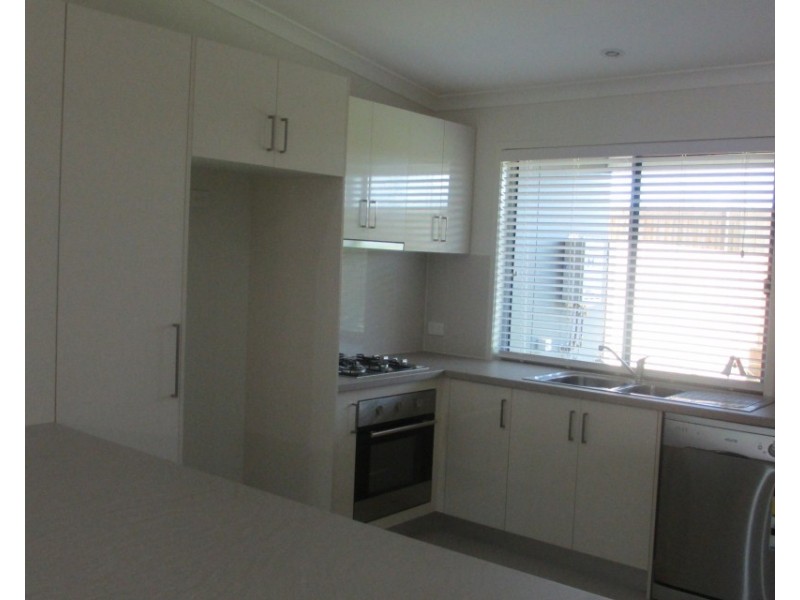 7/8 Hillcrest Street, Emerald QLD 4720