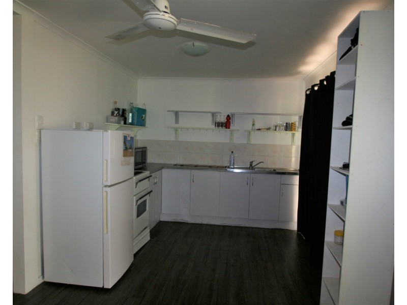 6 Cunningham Drive, Emerald QLD 4720