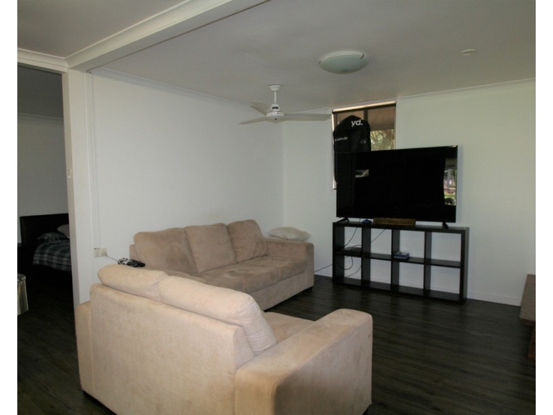 6 Cunningham Drive, Emerald QLD 4720