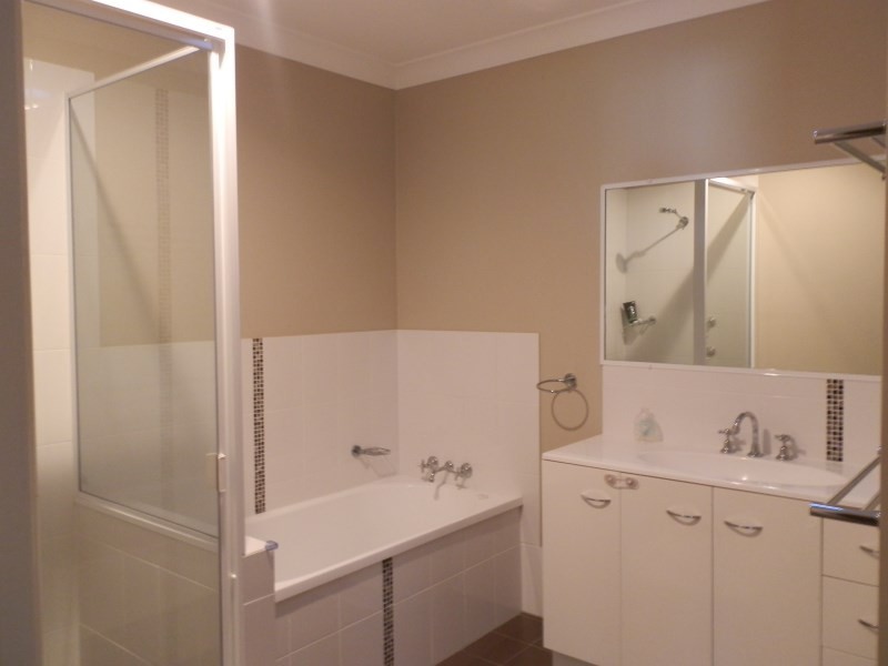 16/24 Riverview Street, Emerald QLD 4720