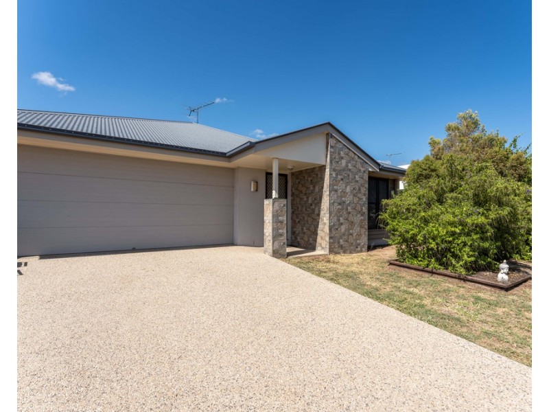 8 Vale Street, Emerald QLD 4720