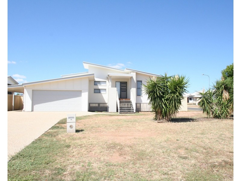 10 Ivers Place, Emerald QLD 4720