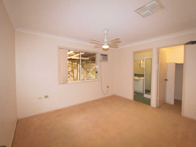 6 Staunton Street, Emerald QLD 4720