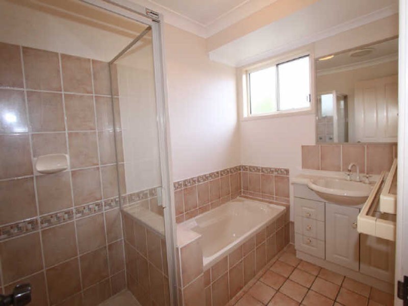 6 Staunton Street, Emerald QLD 4720