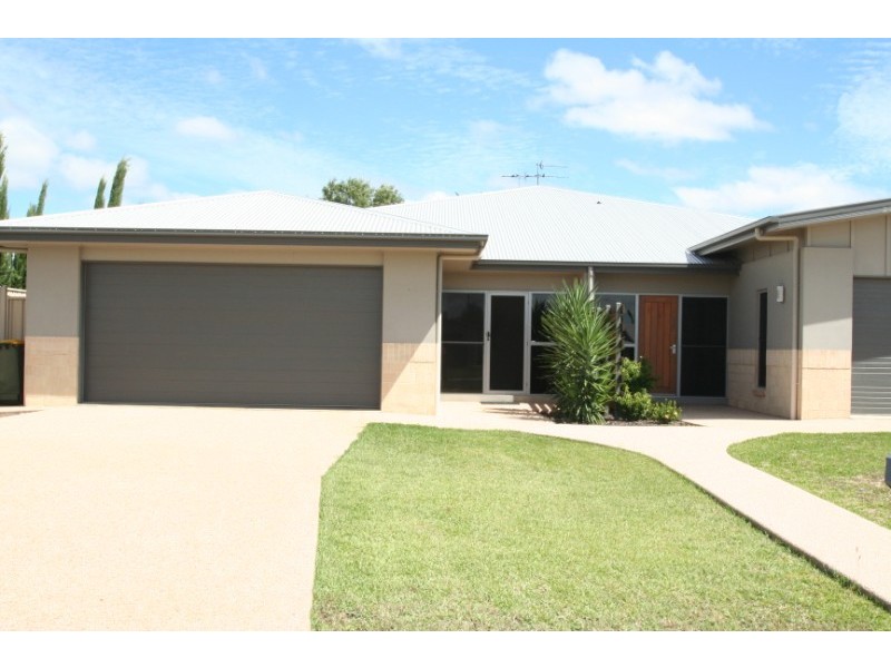 13A Mooney Crescent, Emerald QLD 4720