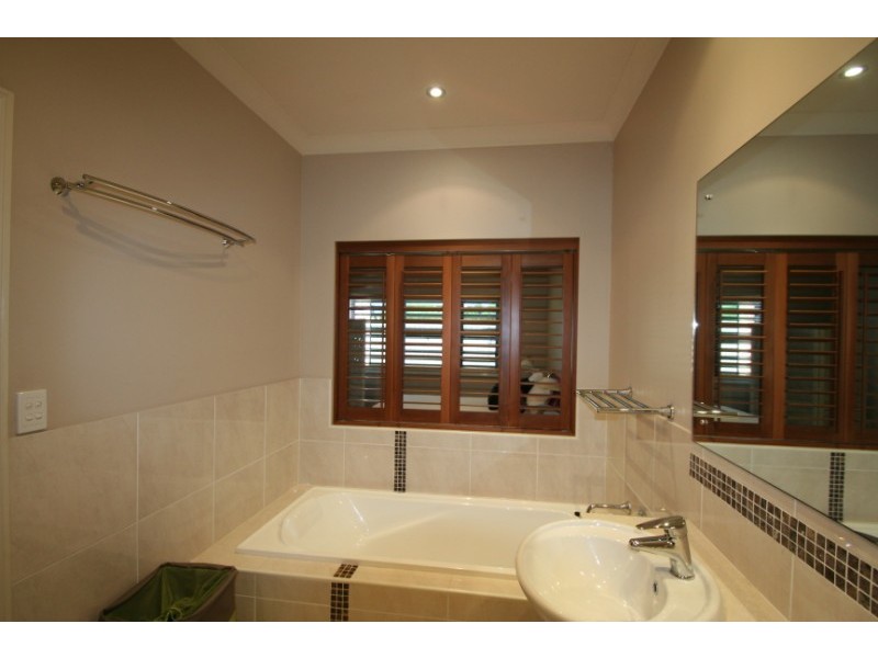 13A Mooney Crescent, Emerald QLD 4720