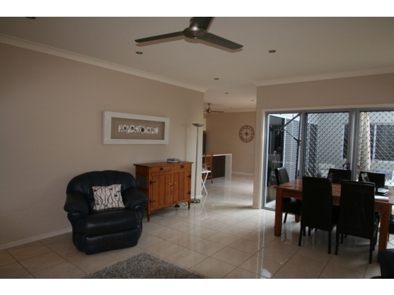 13A Mooney Crescent, Emerald QLD 4720