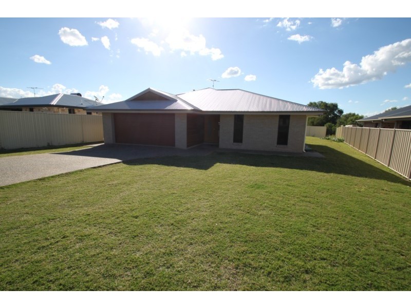 34 Berthun Street, Emerald QLD 4720