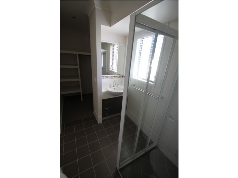 34 Berthun Street, Emerald QLD 4720