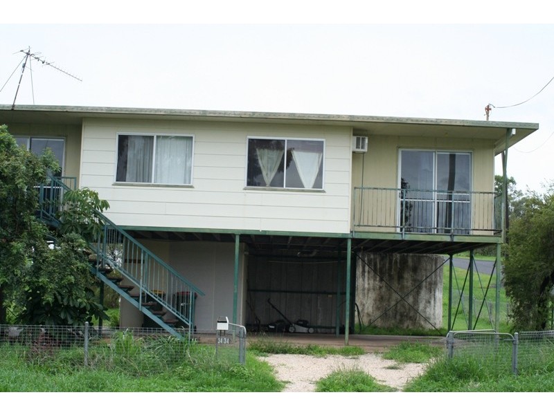 34 William St, Springsure QLD 4722