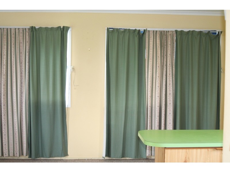 34 William St, Springsure QLD 4722