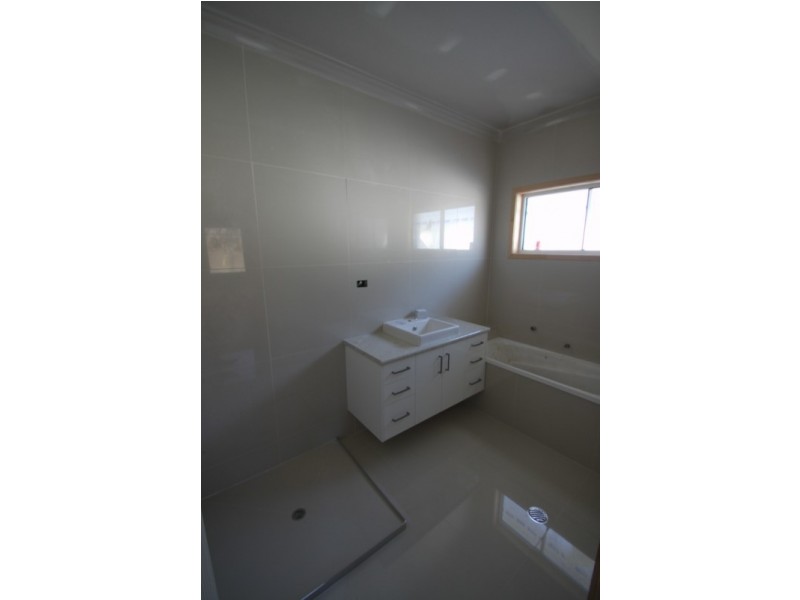 14A Coldstream Street, Emerald QLD 4720