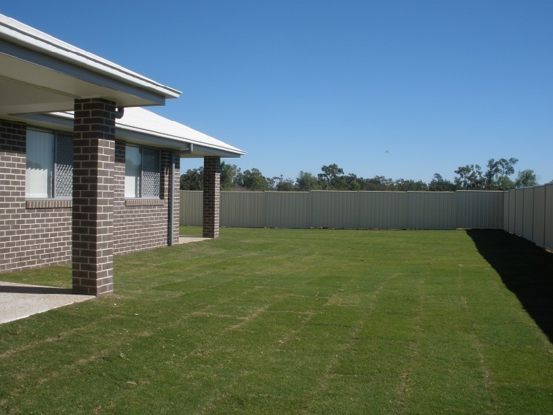 61 Lakeside Drive, Emerald QLD 4720