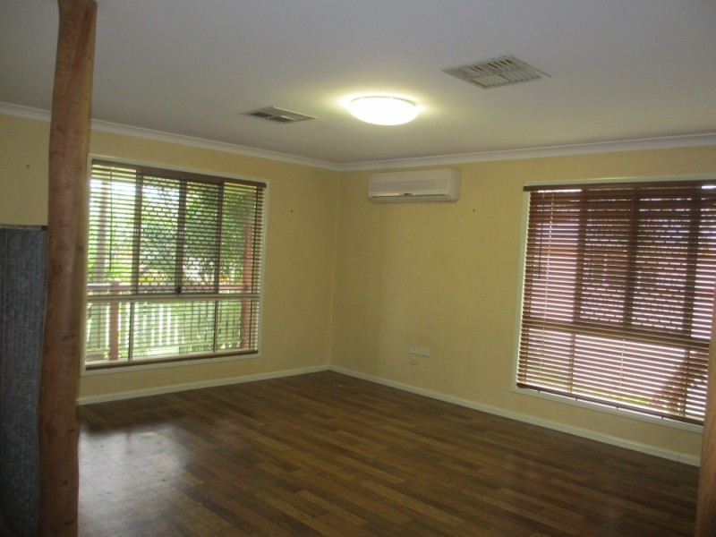 5 Callaghan Street, Emerald QLD 4720