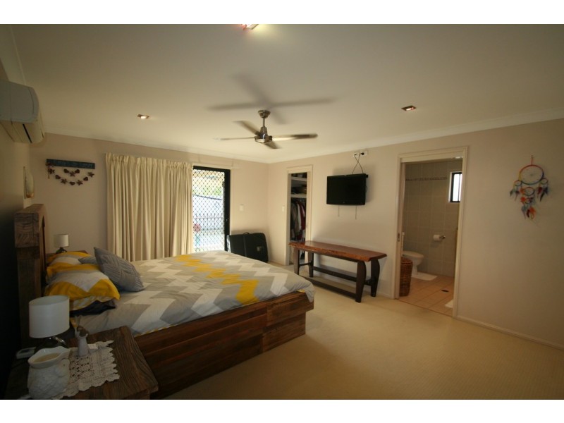 42 Andrews Road, Emerald QLD 4720