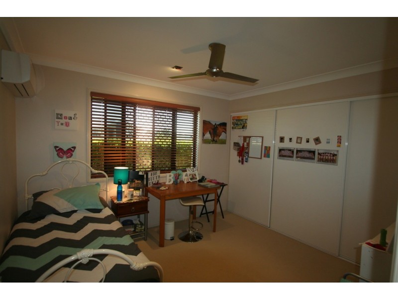 42 Andrews Road, Emerald QLD 4720