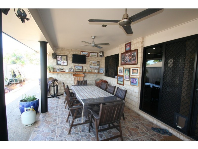 42 Andrews Road, Emerald QLD 4720