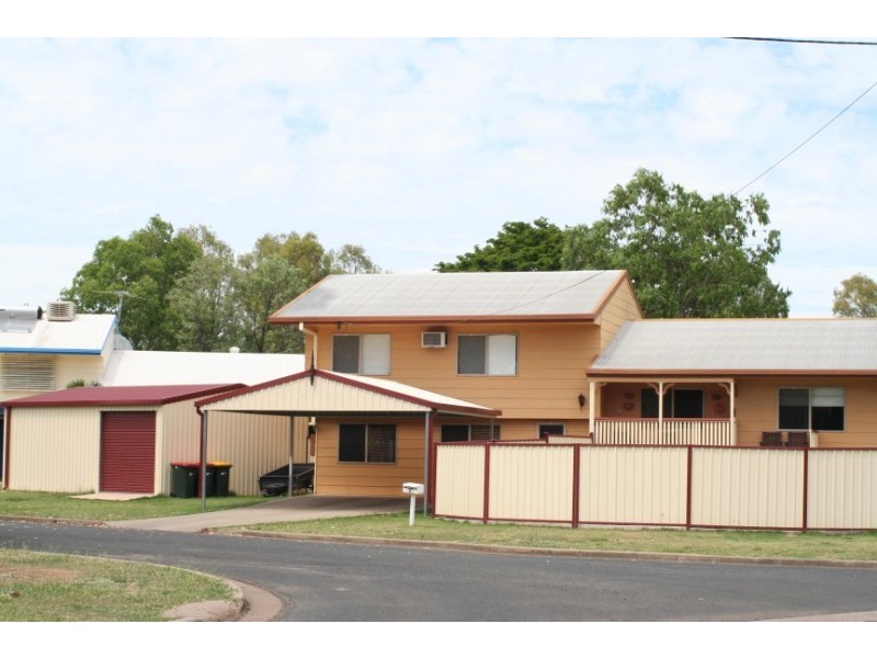 7 Andrea Place, Emerald QLD 4720