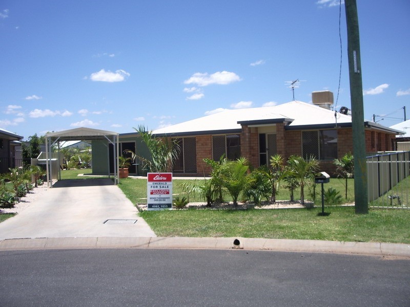 6 Stephanie Court, Emerald QLD 4720