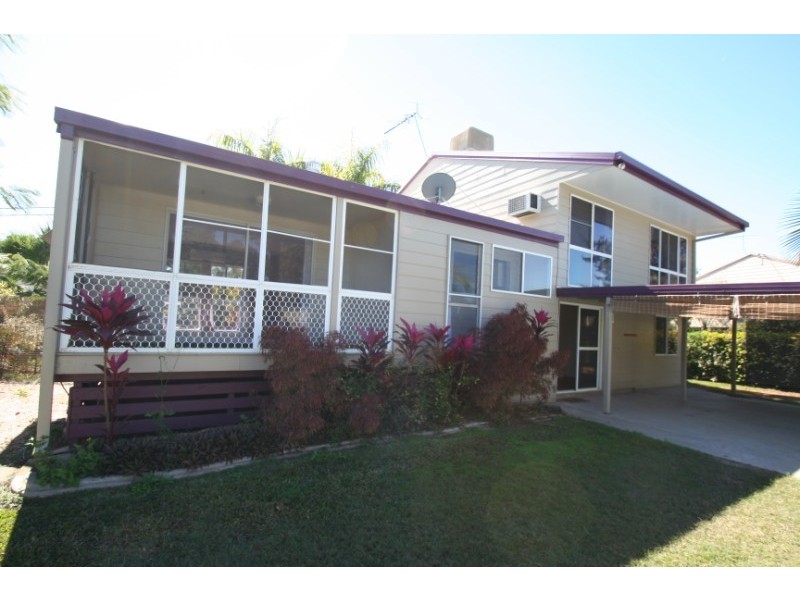 19 Dawn Crescent, Emerald QLD 4720