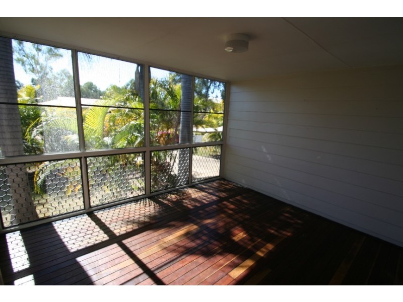 19 Dawn Crescent, Emerald QLD 4720