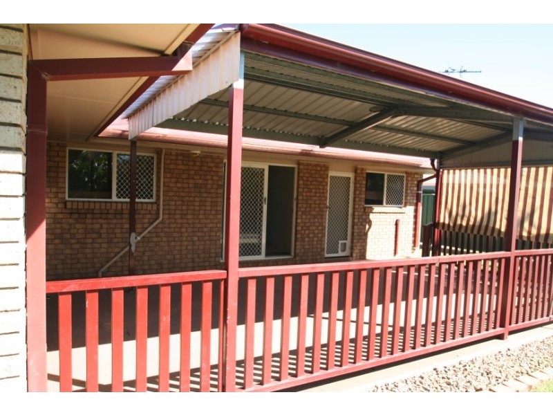 4 Wren Court, Emerald QLD 4720