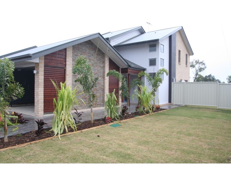 4/18-24 Mooney Crescent, Emerald QLD 4720