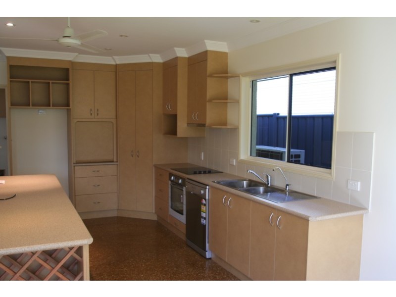 23 Whitchurch Road, Emerald QLD 4720