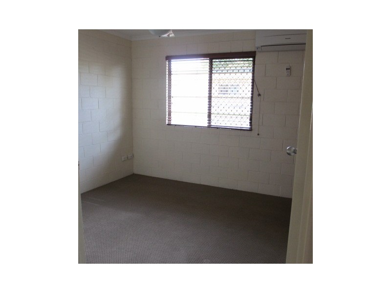 Unit 8/69 Esmond Street, Emerald QLD 4720