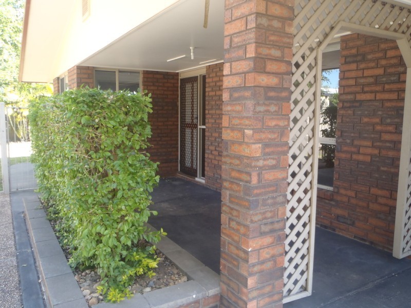 11 Eubar Place, Emerald QLD 4720