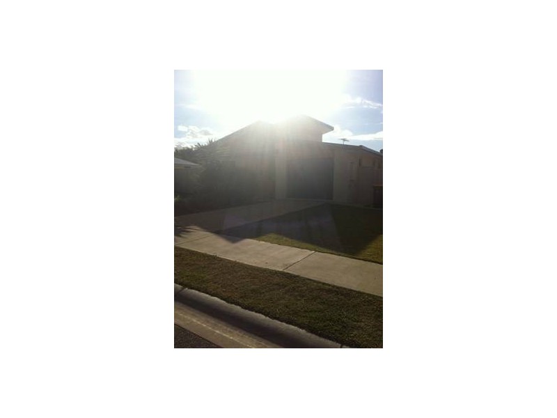 6 Grange Court, Emerald QLD 4720