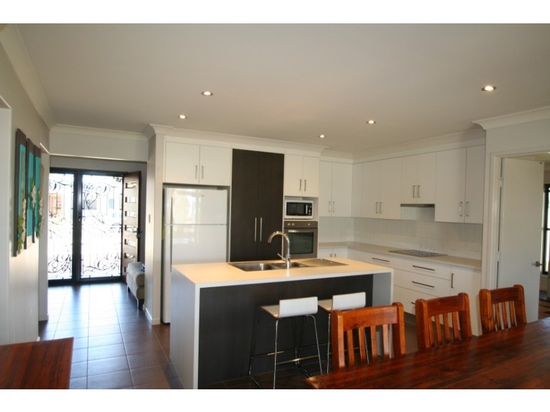 21 Glovar Street, Emerald QLD 4720