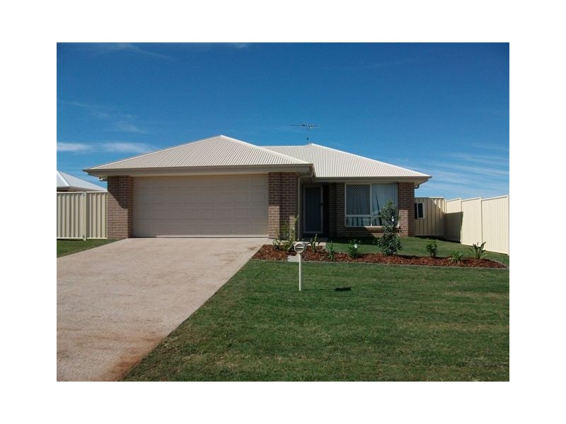 5 Windermere Street, Emerald QLD 4720