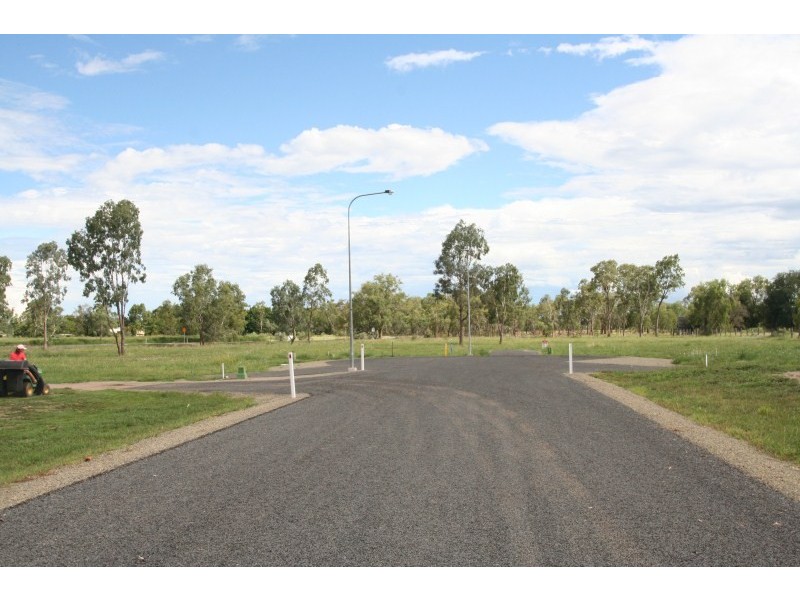 3 Geddes Close, Emerald QLD 4720