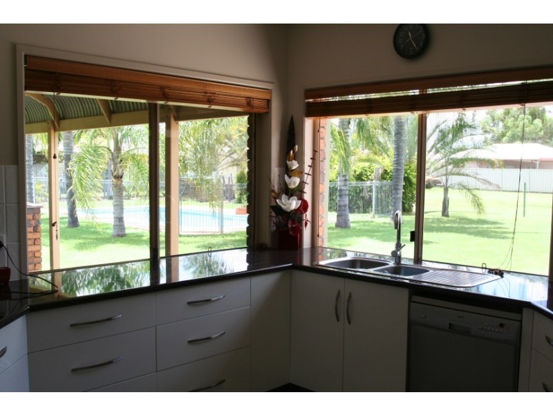 12 Quinn Street, Emerald QLD 4720
