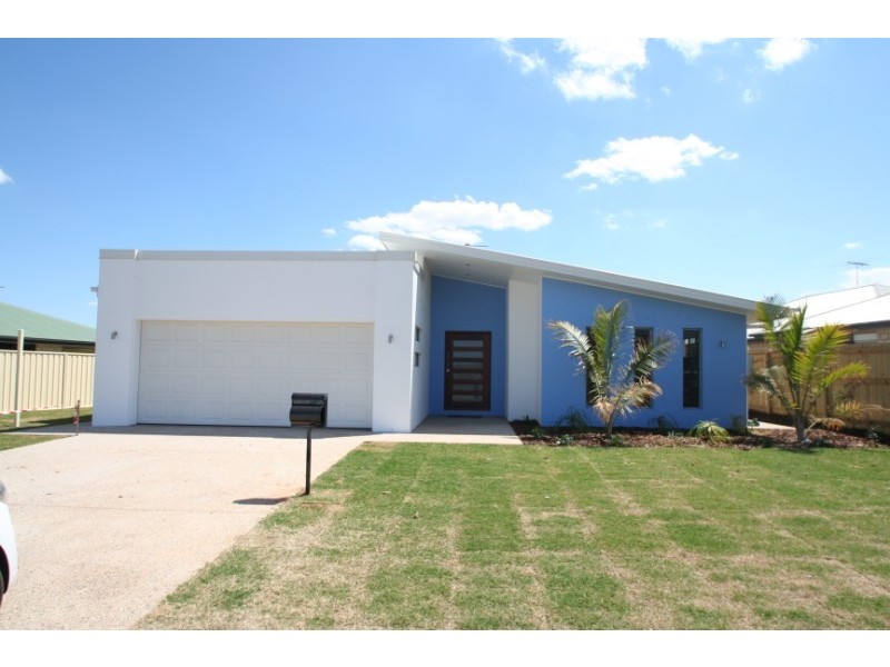 65 Lakeside Drive, Emerald QLD 4720