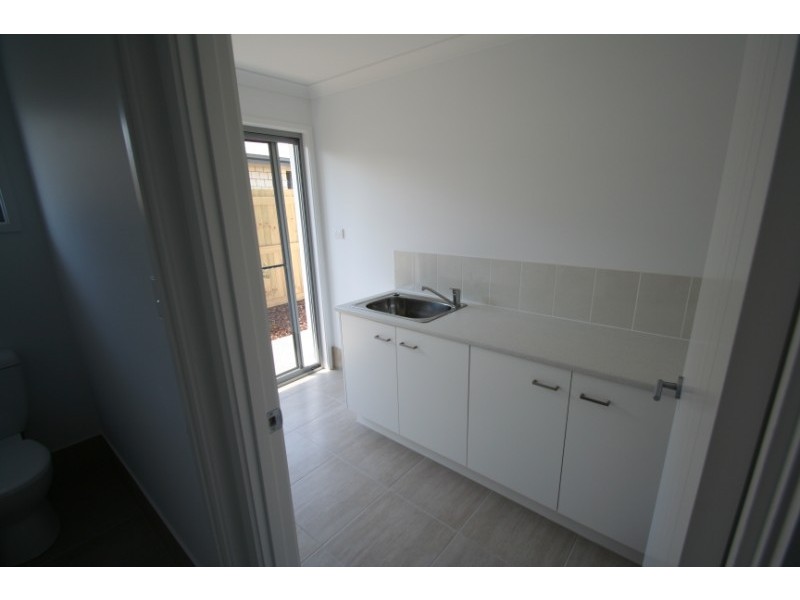 65 Lakeside Drive, Emerald QLD 4720