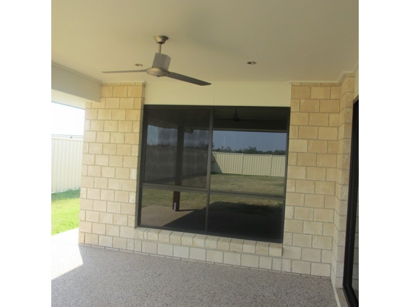 63 Lakeside Drive, Emerald QLD 4720