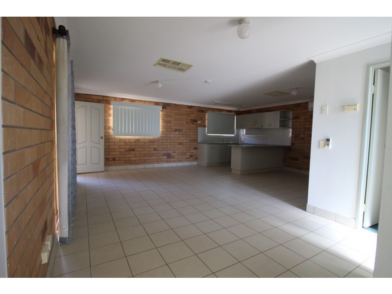 Unit 6/66 Esmond Street, Emerald QLD 4720