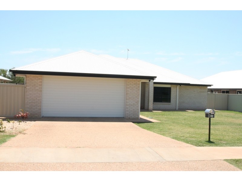 30 Berthun Street, Emerald QLD 4720