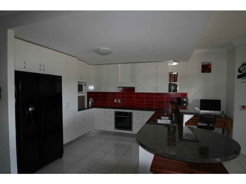 30 Berthun Street, Emerald QLD 4720