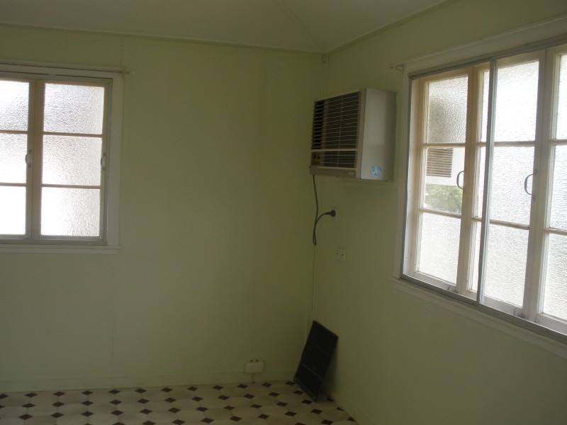 57 Charles Street, Springsure QLD 4722