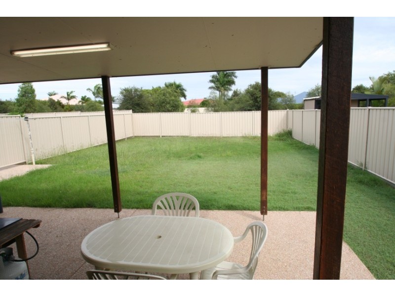 2/7 Mooney Crescent, Emerald QLD 4720