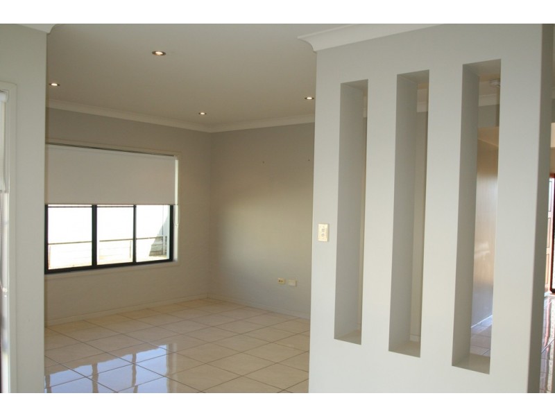 28 Brokenwood, Emerald QLD 4720