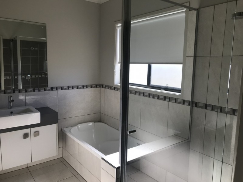 28 Brokenwood, Emerald QLD 4720